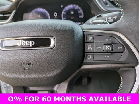 New 2025 Jeep Grand Cherokee Limited w/ Black Appearance Package image 15