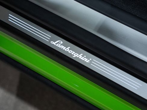 Used 2023 Lamborghini Urus S image 66