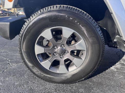 Used 2016 Jeep Wrangler Sahara w/ Dual Top Group image 12