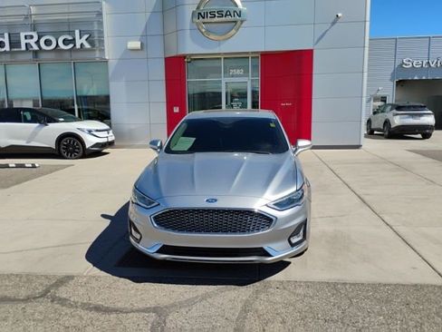 Used 2020 Ford Fusion Titanium image 2
