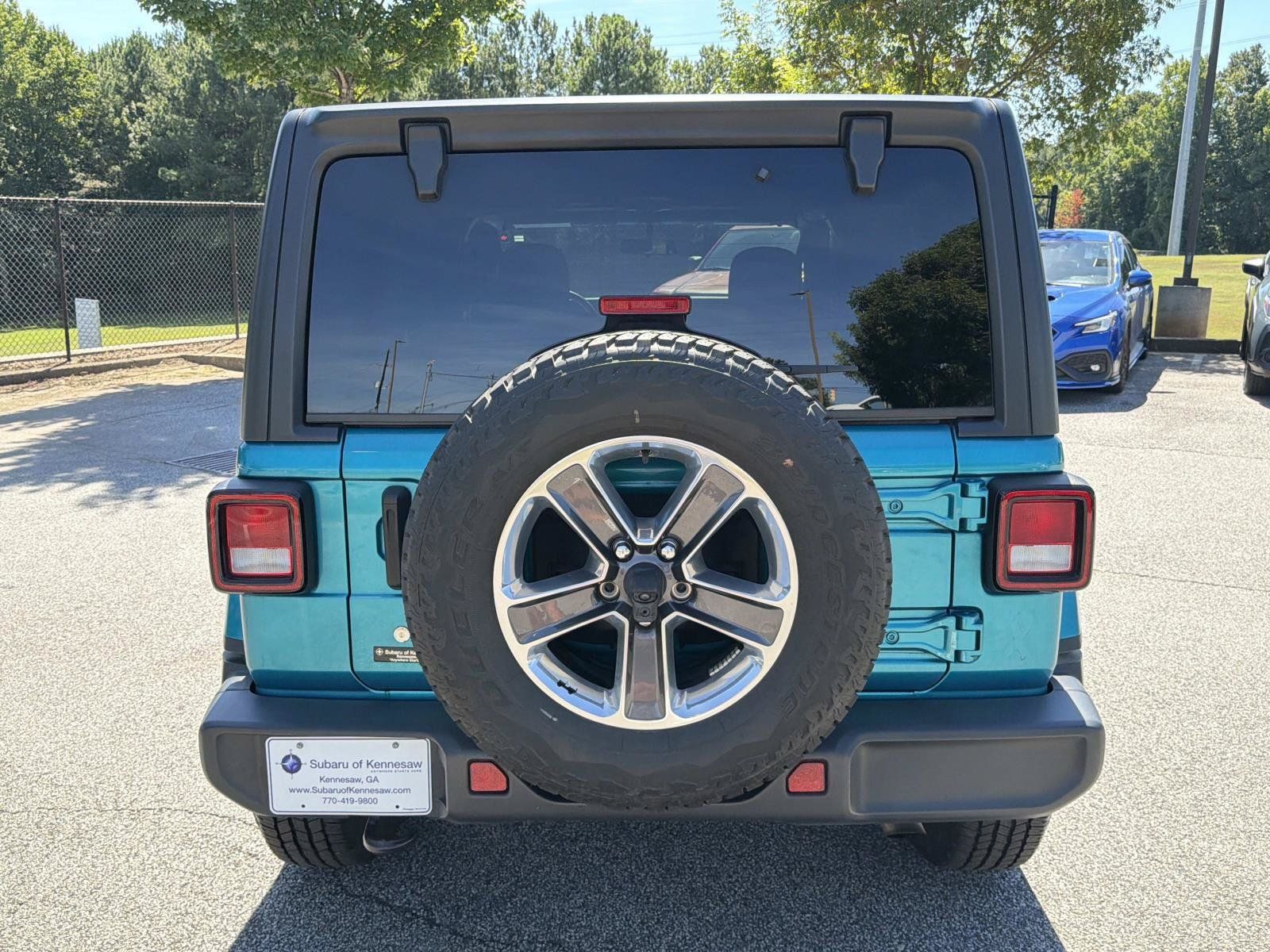 Used 2019 Jeep Wrangler Unlimited Sahara AWD/4WD image 8