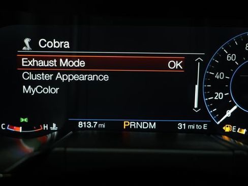 Used 2022 Ford Mustang Shelby GT500 w/ Technology Package image 95