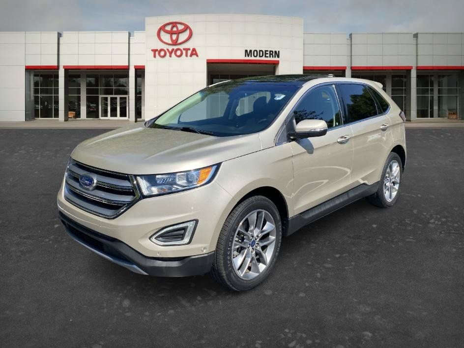 Used 2018 Ford Edge Titanium w/ Equipment Group 302A AWD/4WD image 21