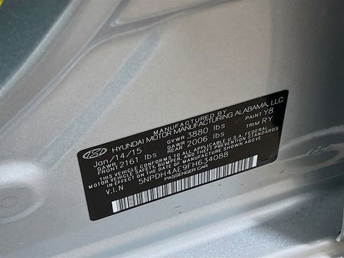 Used 2015 Hyundai Elantra Limited w/ Option Group 05 image 32