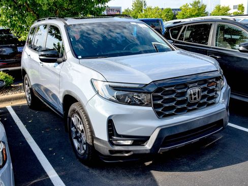 Used 2022 Honda Passport TrailSport image 15