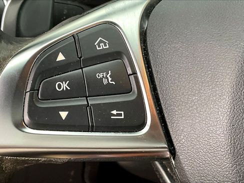 Used 2016 Mercedes-Benz C 63 AMG S image 24