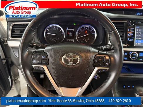 Used 2019 Toyota Highlander SE AWD/4WD image 29