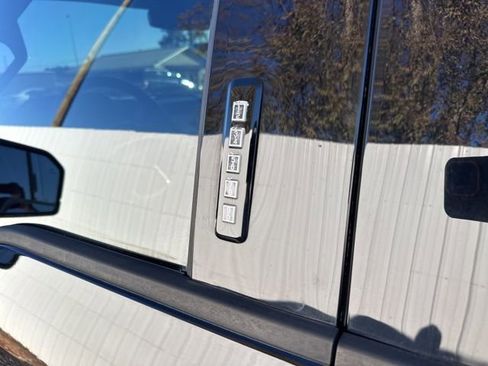 Used 2018 Ford F150 Lariat image 10