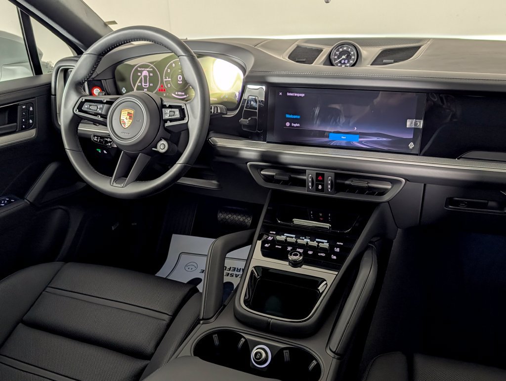 New 2026 Porsche Cayenne Coupe AWD/4WD image 22
