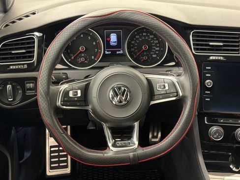 Used 2020 Volkswagen GTI SE FWD image 11