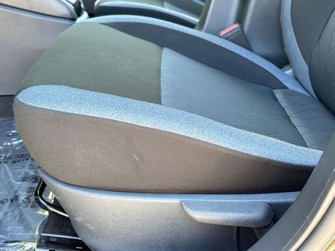 Used 2025 Nissan Versa SV image 22