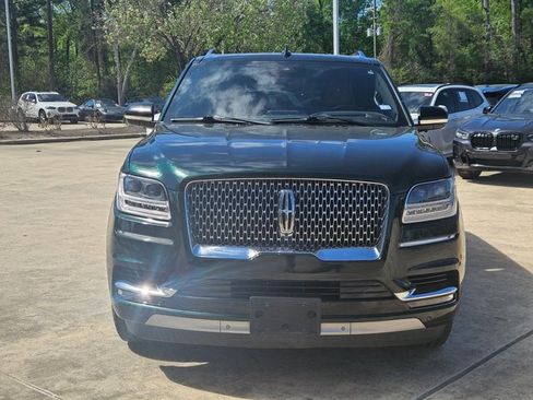 Used 2021 Lincoln Navigator Reserve w/ Luxury Package image 2