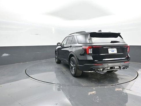 New 2026 Ford Explorer ST w/ Sun And Sound Package image 5