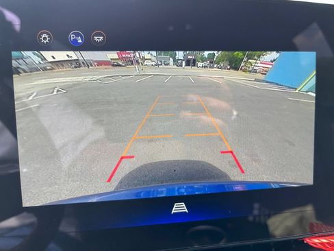 Used 2025 Chevrolet Equinox LT FWD image 27
