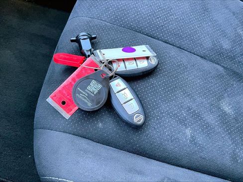 Used 2017 Nissan Murano S w/ Navigation Package image 13