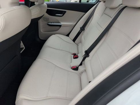 Used 2025 Mercedes-Benz C 300 Sedan image 27