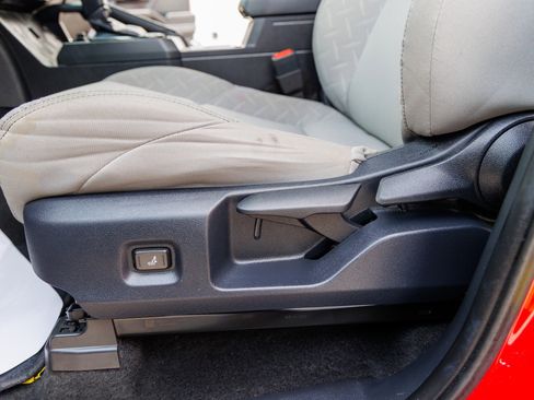 Used 2024 Toyota Tacoma SR5 image 31