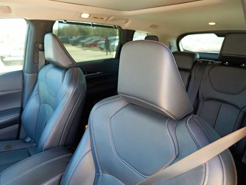 Used 2023 INFINITI QX60 Sensory w/ Vision Package image 11