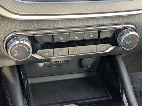 Used 2025 Nissan Altima 2.5 SR FWD image 21