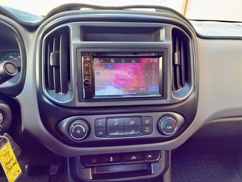 Used 2017 Chevrolet Colorado W/T w/ WT Convenience Package image 24