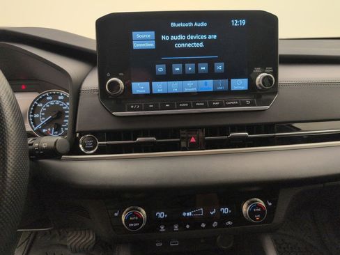 Used 2022 Mitsubishi Outlander SE image 19