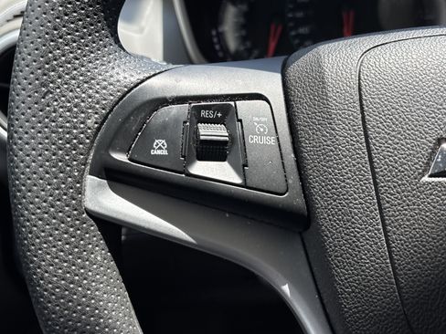 Used 2019 Chevrolet Sonic LT FWD image 17