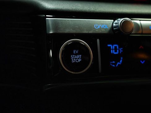 Used 2023 Hyundai Ioniq 5 SEL image 21