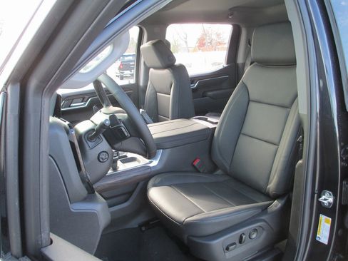 New 2026 GMC Sierra 1500 SLT w/ SLT Convenience Package image 11