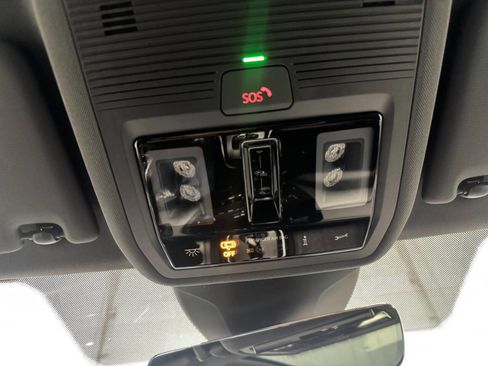 Used 2023 Volkswagen ID.4 Pro S image 31