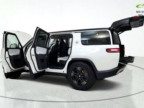 Used 2024 Rivian R1S Adventure Quad AWD/4WD image 15