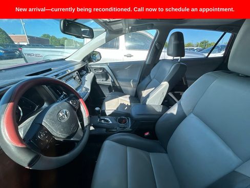 Used 2013 Toyota RAV4 Limited FWD image 5