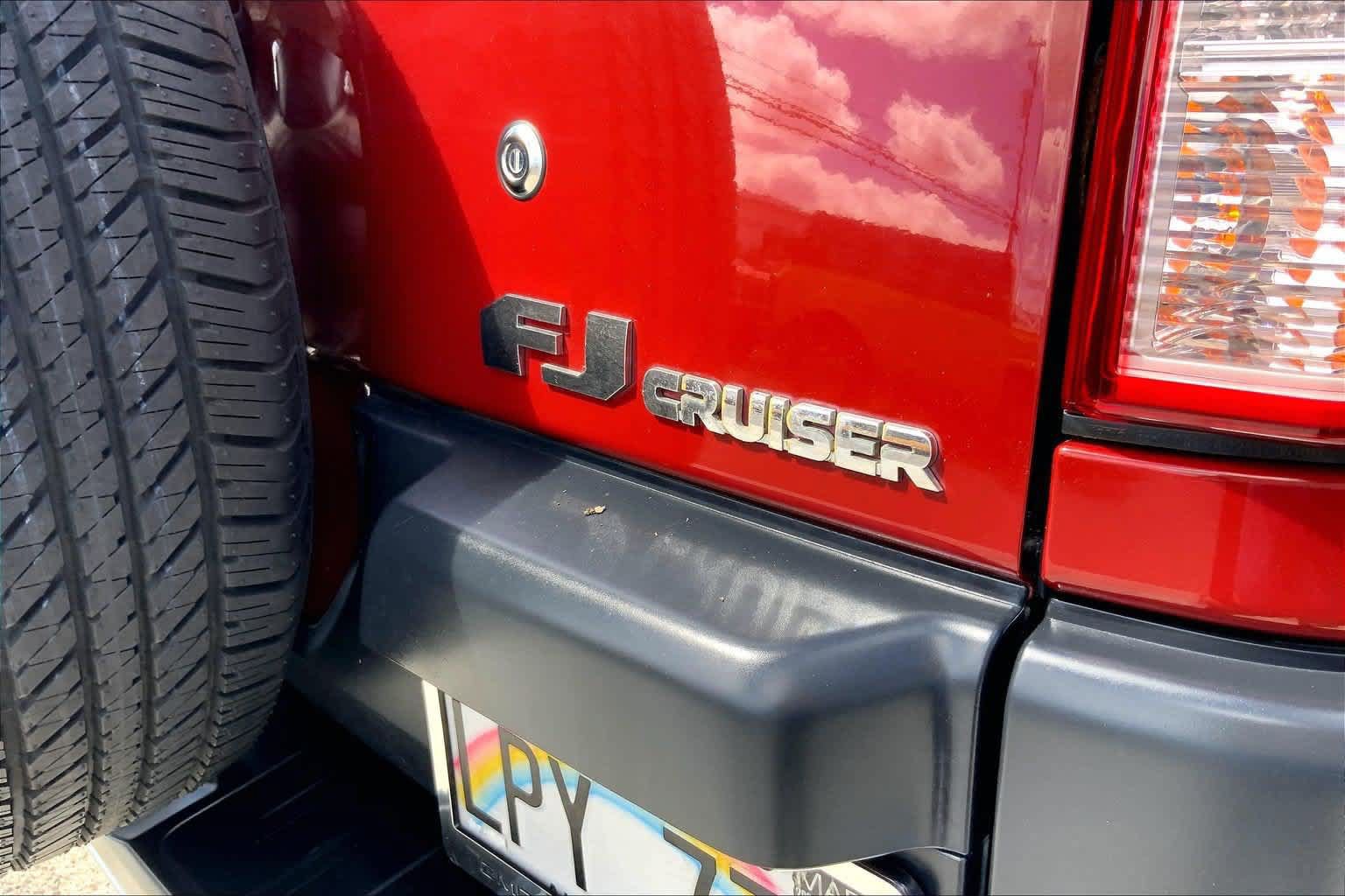 Used 2010 Toyota FJ Cruiser 4WD w/ Upgrade Pkg 2 image 7