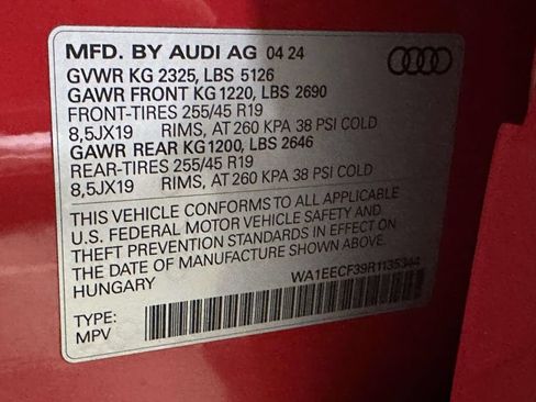 Used 2024 Audi Q3 2.0T Premium Plus w/ Premium Plus Package AWD/4WD image 36