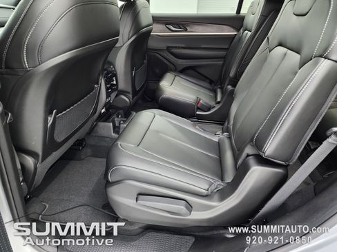 New 2025 Jeep Grand Cherokee L Limited w/ Trailer Tow Package image 33