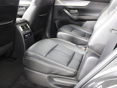 Used 2024 MAZDA CX-90 Plug-In Hybrid w/ Premium Pkg AWD/4WD image 31