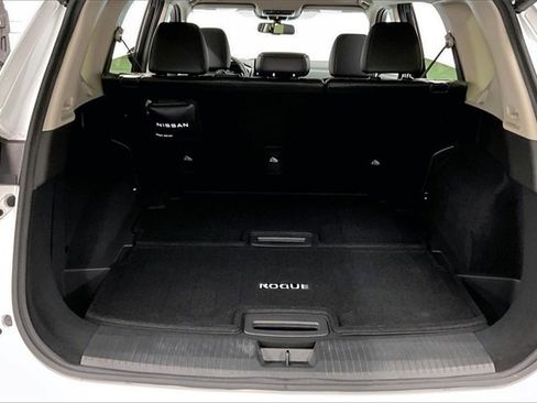 Used 2024 Nissan Rogue SL w/ SL Premium Package image 35