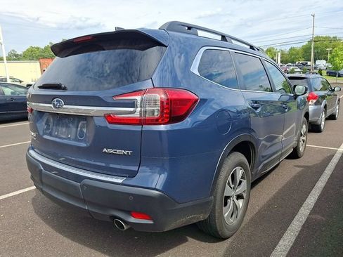 Used 2024 Subaru Ascent Premium w/ Convenience Package AWD/4WD image 4