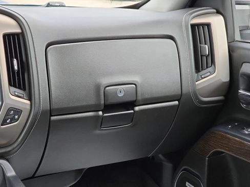 Used 2019 GMC Sierra 2500 Denali w/ Duramax Plus Package AWD/4WD image 36