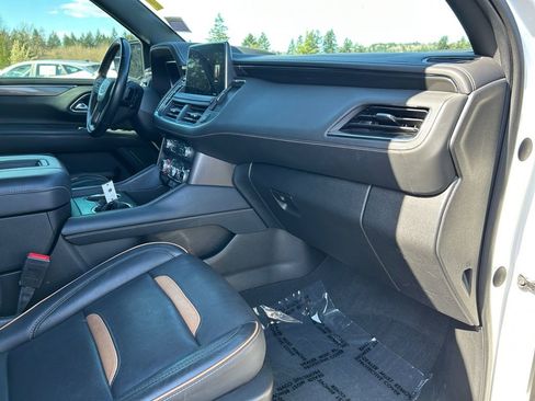 Used 2023 GMC Yukon AT4 w/ Technology Package AWD/4WD image 26