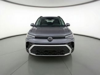 Used 2025 Volkswagen Taos SE video 1