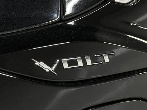 Used 2017 Chevrolet Volt Premier w/ Driver Confidence II Package FWD image 40