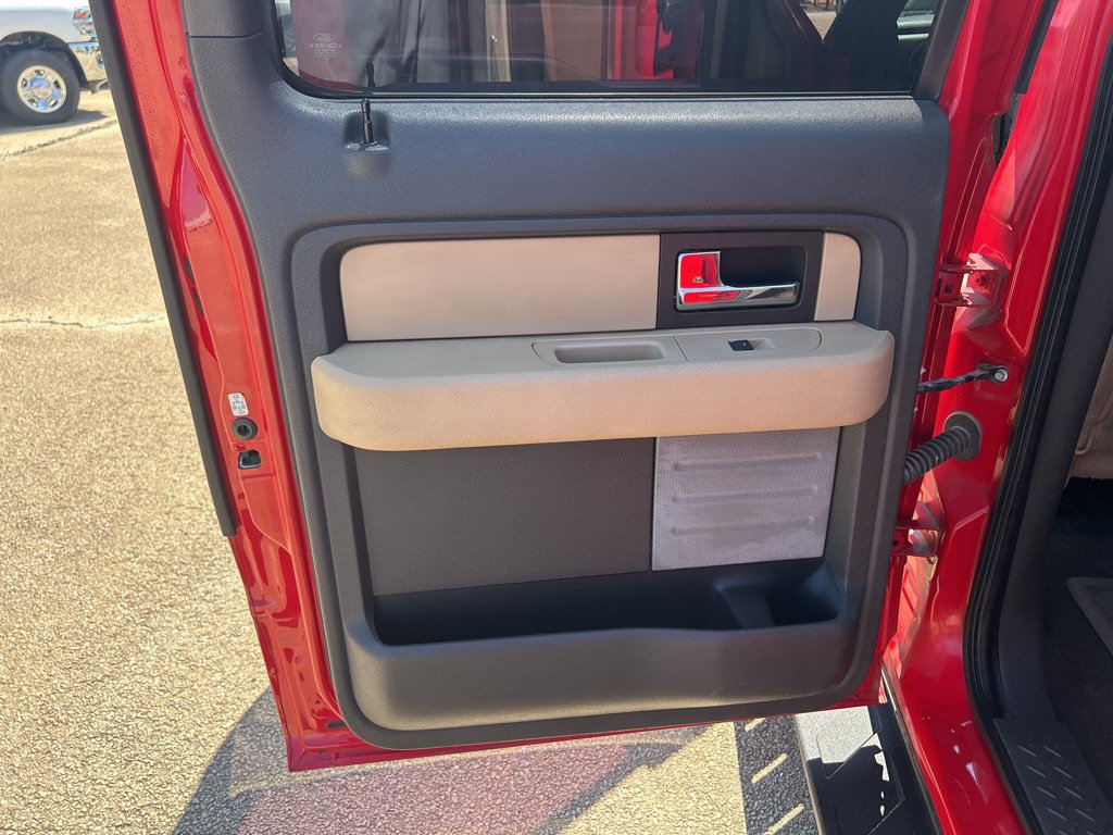 Used 2014 Ford F150 XLT AWD/4WD image 11