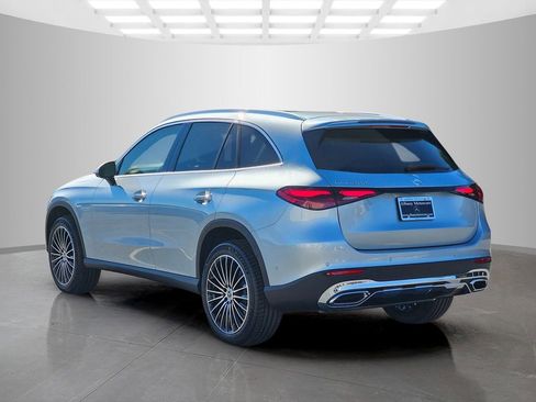 Used 2026 Mercedes-Benz GLC 300 image 4