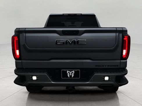 New 2026 GMC Sierra 1500 AT4 w/ AT4 Premium Package AWD/4WD image 16