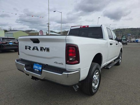 New 2026 RAM 2500 Tradesman AWD/4WD image 5