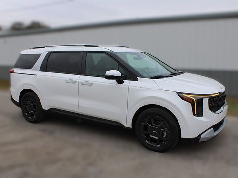 New 2026 Kia Carnival EX FWD image 3