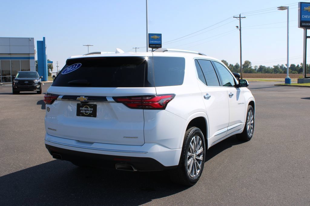Used 2023 Chevrolet Traverse Premier FWD image 9