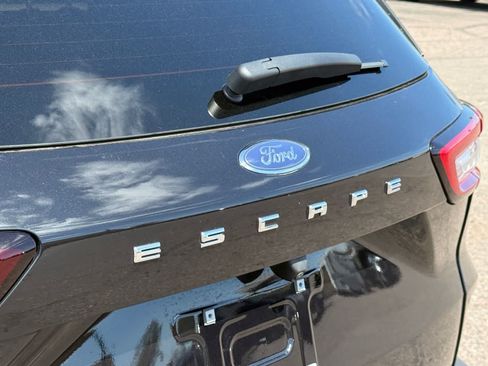 Used 2024 Ford Escape Active FWD image 9