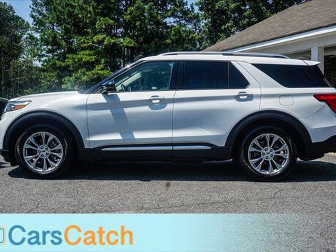 Used 2022 Ford Explorer Limited w/ Equipment Group 301A RWD image 8