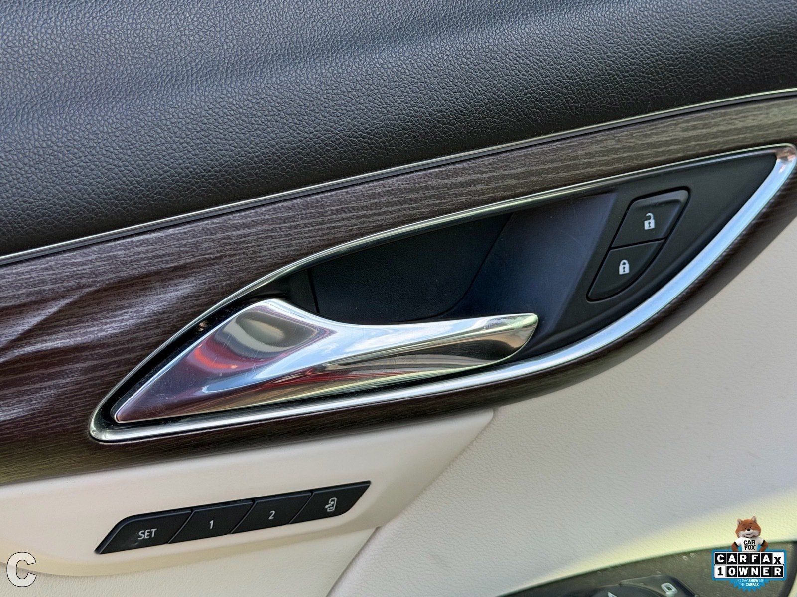 Used 2023 Buick Envision Avenir AWD/4WD image 16